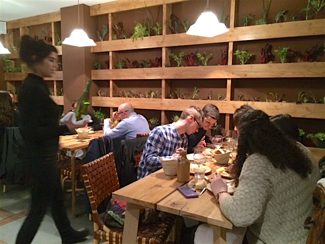 4 amb 5 Mujades restaurante gastronomistas.com sala